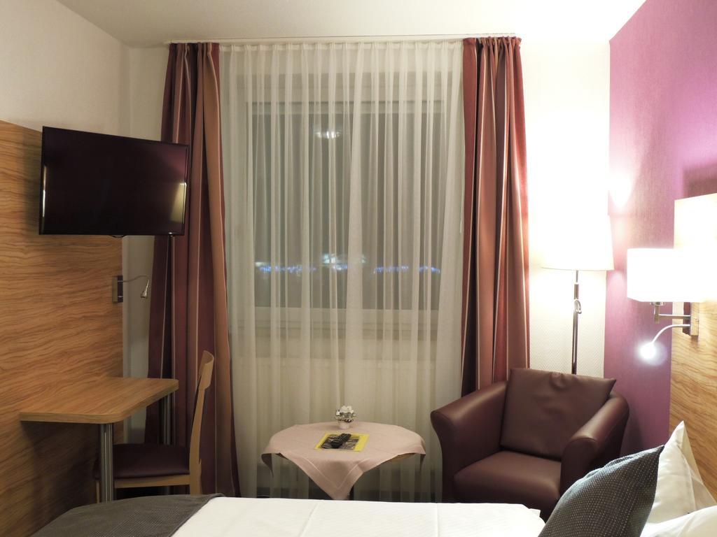 Hotel Prinz Heinrich Emden Exterior photo